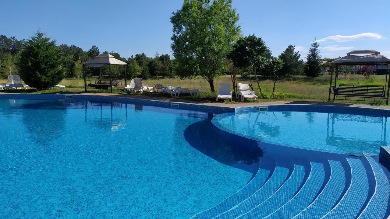 Lighthouse Golf Private Villa Lake View Balchik Esterno foto
