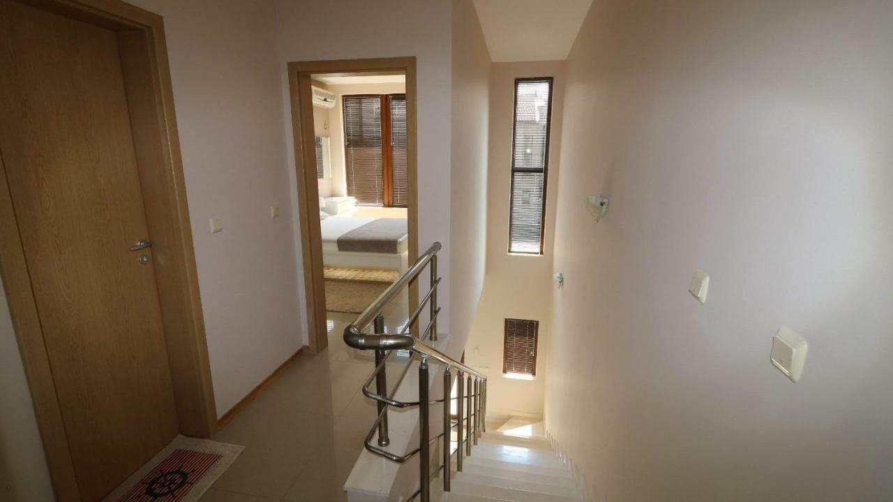 Lighthouse Golf Private Villa Lake View Balchik Esterno foto