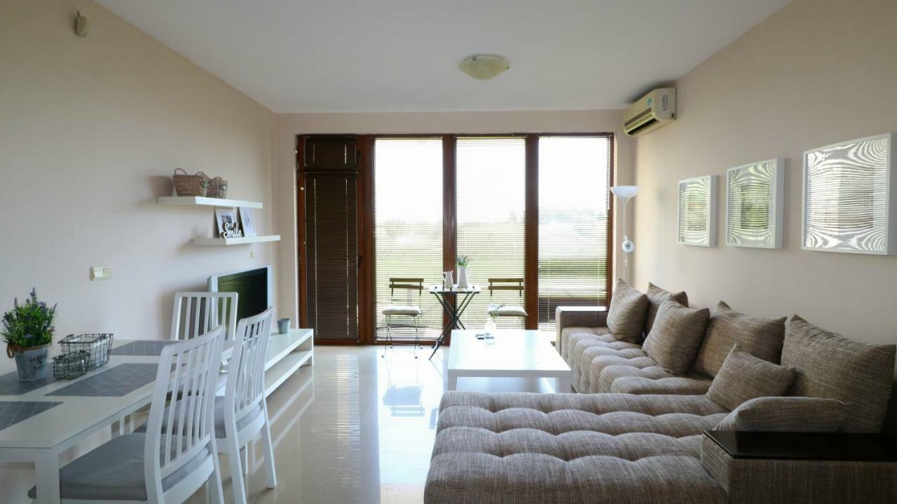 Lighthouse Golf Private Villa Lake View Balchik Esterno foto