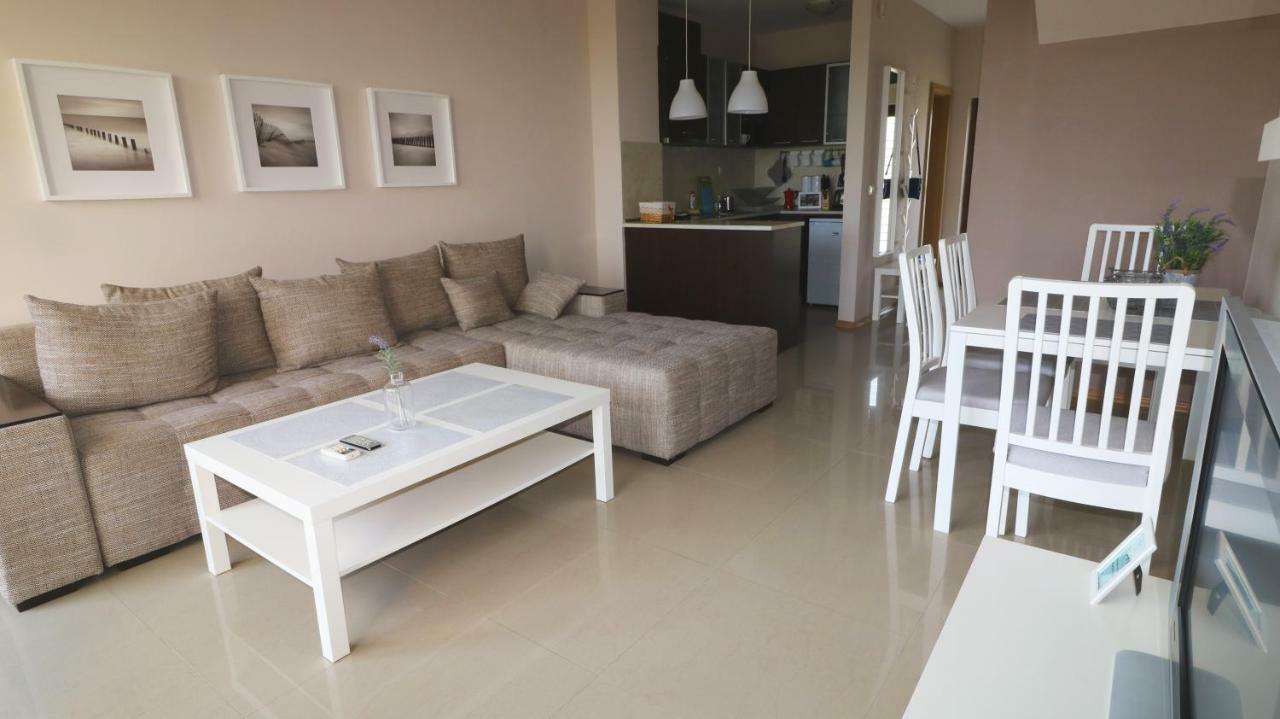 Lighthouse Golf Private Villa Lake View Balchik Esterno foto